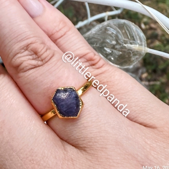 Raw Sapphire ring - Picture 2 of 11
